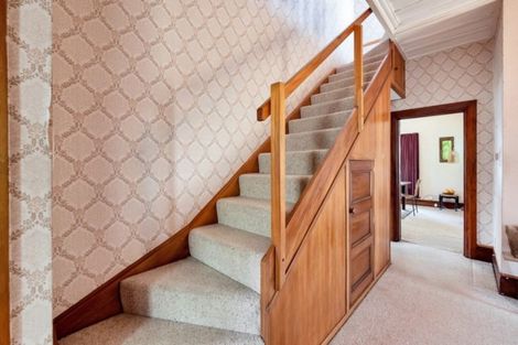 Photo of property in 103 Queen Street, Northcote Point, Auckland, 0627