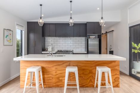 Photo of property in 9 Tauhou Place, Waikanae, 5036