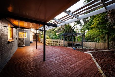 Photo of property in 140 Aokautere Drive, Fitzherbert, Palmerston North, 4410