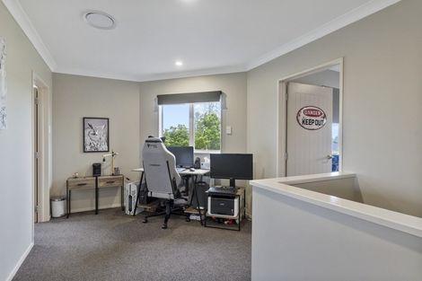 Photo of property in 13 Parkwood Place, Huntington, Hamilton, 3210