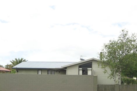 Photo of property in 70 Grimseys Road, Redwood, Christchurch, 8051