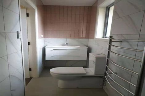 Photo of property in 989 Colombo Street, St Albans, Christchurch, 8014