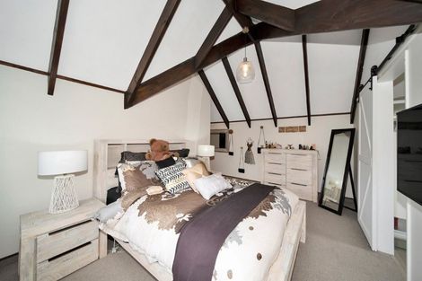 Photo of property in 288e Mangorei Road, Merrilands, New Plymouth, 4312