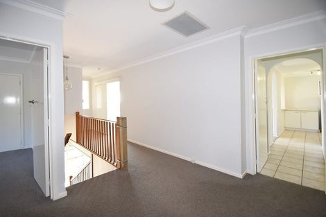 Photo of property in 24 Domain Crescent, Muriwai, Waimauku, 0881