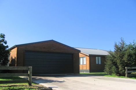 Photo of property in 19 Kawhero Drive, Kuaotunu, Whitianga, 3592