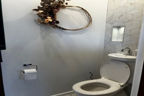 Photo of property in 16 Connolly Street, Boulcott, Lower Hutt, 5010