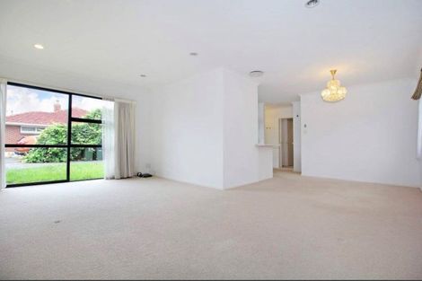 Photo of property in 2/5 Huia Road, Papatoetoe, Auckland, 2025
