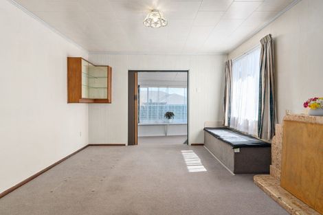 Photo of property in 5a Montgomery Street, Waipukurau, 4200