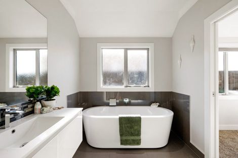 Photo of property in 160 Cumberland Drive, Flagstaff, Hamilton, 3210