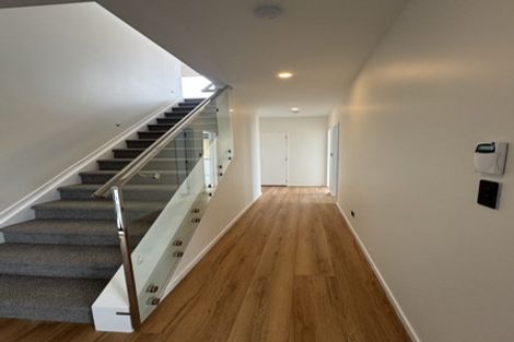 Photo of property in 13a Rock Isle Road, Torbay, Auckland, 0630