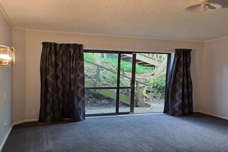 Photo of property in 67ab Thurleigh Grove, Karori, Wellington, 6012