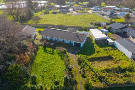 Photo of property in 24 Cambridge Street, Pahiatua, 4910