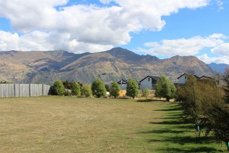Photo of property in 3 Bull Ridge, Wanaka, 9305
