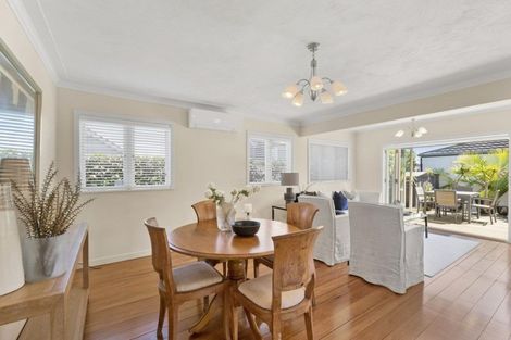 Photo of property in 1/19 Stanley Avenue, Milford, Auckland, 0620