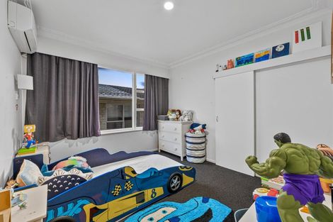 Photo of property in 214a Edmonton Road, Te Atatu South, Auckland, 0610