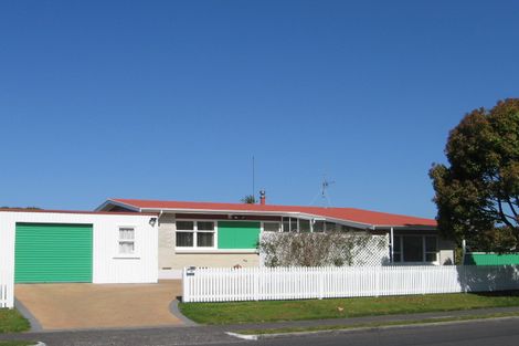Photo of property in 10 Concord Avenue, Mount Maunganui, 3116
