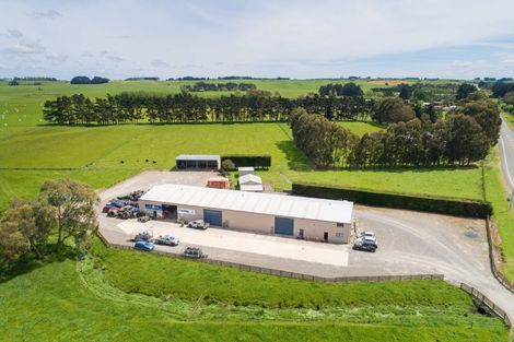 Photo of property in 8 Green Road, Matakana, Warkworth, 0985