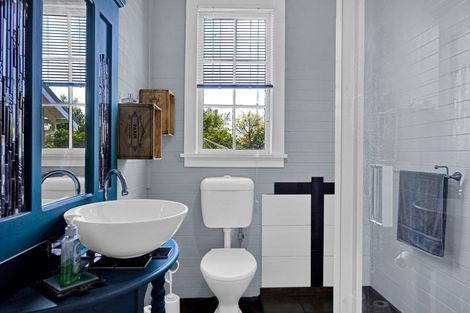 Photo of property in 21 Egmont Street, Patea, 4520