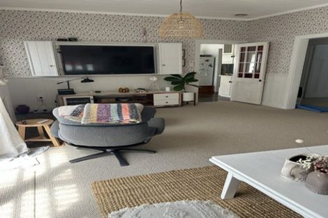 Photo of property in 47 Roland Road, Greenhithe, Auckland, 0632