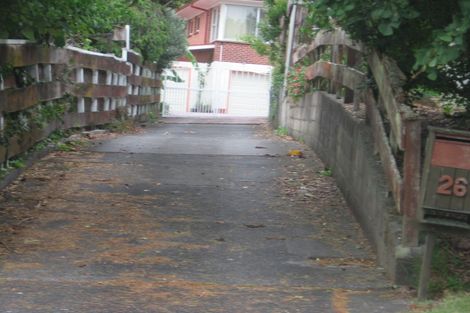 Photo of property in 26 Potter Avenue, Northcote, Auckland, 0627