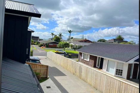 Photo of property in 6b Jern Place, Eastern Beach, Auckland, 2012