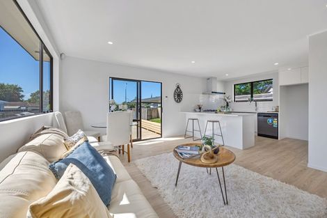 Photo of property in 3/10 Ebenezer Way, Clendon Park, Auckland, 2103