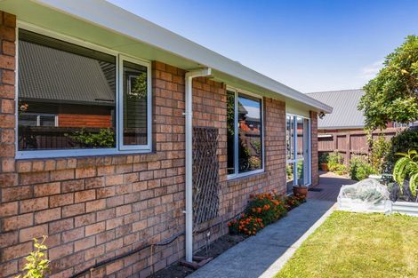 Photo of property in 1/129 Vagues Road, Northcote, Christchurch, 8052
