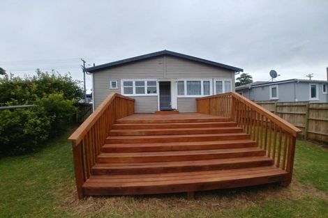 Photo of property in 321 Rangatira Road, Beach Haven, Auckland, 0626