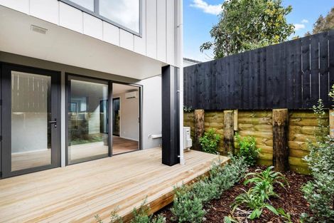 Photo of property in 17 Pukakaho Lane, Papatoetoe, Auckland, 2025