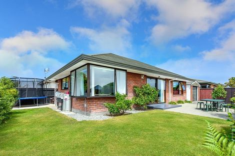 Photo of property in 85 Pacific Road, North New Brighton, Christchurch, 8083