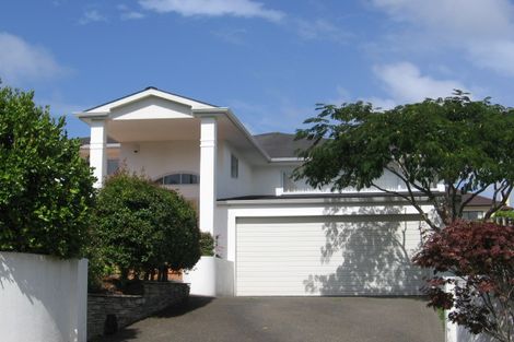 Photo of property in 15 Taroka Close, Pinehill, Auckland, 0632
