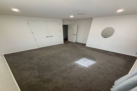 Photo of property in 1/5 Strid Road, Te Atatu South, Auckland, 0610