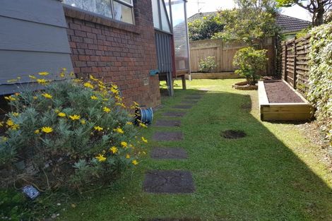 Photo of property in 6/177 Onewa Road, Birkenhead, Auckland, 0626