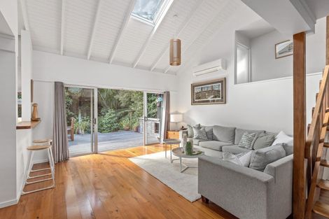 Photo of property in 264 Beach Road, Campbells Bay, Auckland, 0630