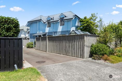 Photo of property in 1/44 Randwick Crescent, Moera, Lower Hutt, 5010