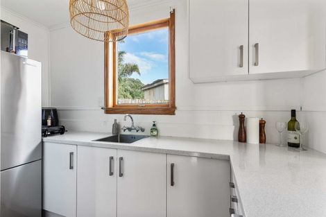 Photo of property in 124 Hampton Road, Whangamata, 3620