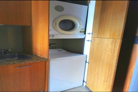 Photo of property in The Metropolis Apartments, 810/1 Courthouse Lane, Auckland Central, Auckland, 1010