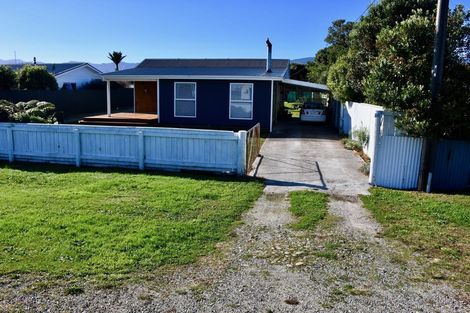 Photo of property in 10 Hunter Street, Karamea, 7893