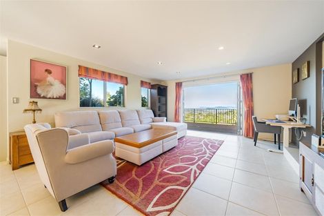 Photo of property in 27 Meadowbank Drive, Belmont, Lower Hutt, 5010