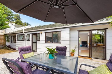 Photo of property in 1/71 Oaktree Avenue, Browns Bay, Auckland, 0630