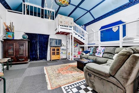 Photo of property in 20 Domett Street, Waitara, 4320