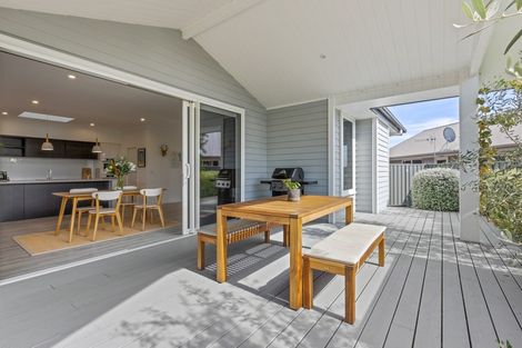 Photo of property in 7c Whakatomo Place, Havelock North, 4130