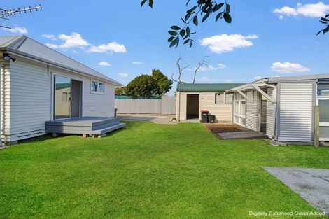 Photo of property in 18 Wyatt Avenue, Onekawa, Napier, 4110