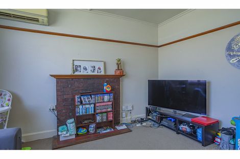Photo of property in 15 Saint George Street, Watlington, Timaru, 7910