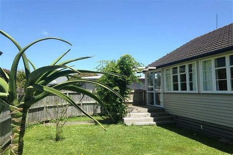 Photo of property in 1068 Heaphy Terrace, Fairfield, Hamilton, 3214