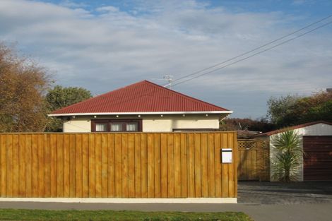 Photo of property in 16 Estuary Road, New Brighton, Christchurch, 8061