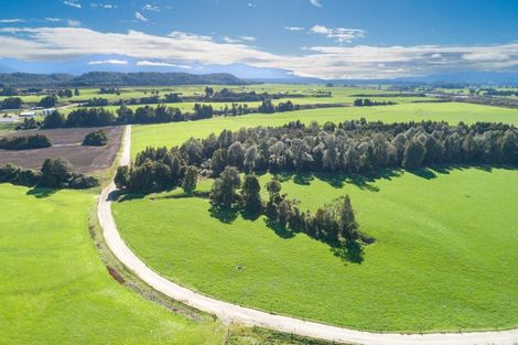 Photo of property in 2412 Atarau Road, Atarau, Blackball, 7871