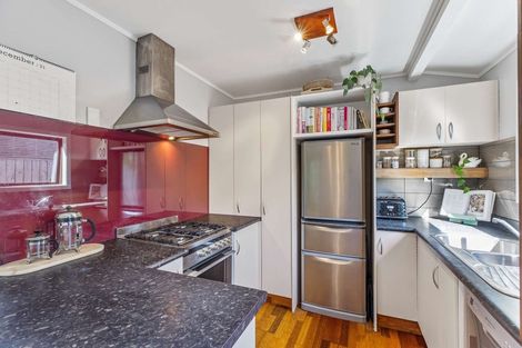 Photo of property in 1/6 Nielsen Place, Massey, Auckland, 0614