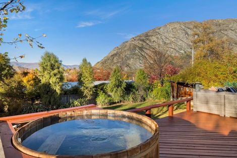 Photo of property in 38 Mcchesney Road, Arthurs Point, Queenstown, 9371