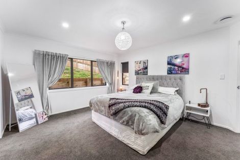 Photo of property in 13 Frankie Stevens Place, Riverstone Terraces, Upper Hutt, 5018